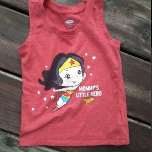 ๐10/20$ Wonder woman 2T top - Picture 3 of 3